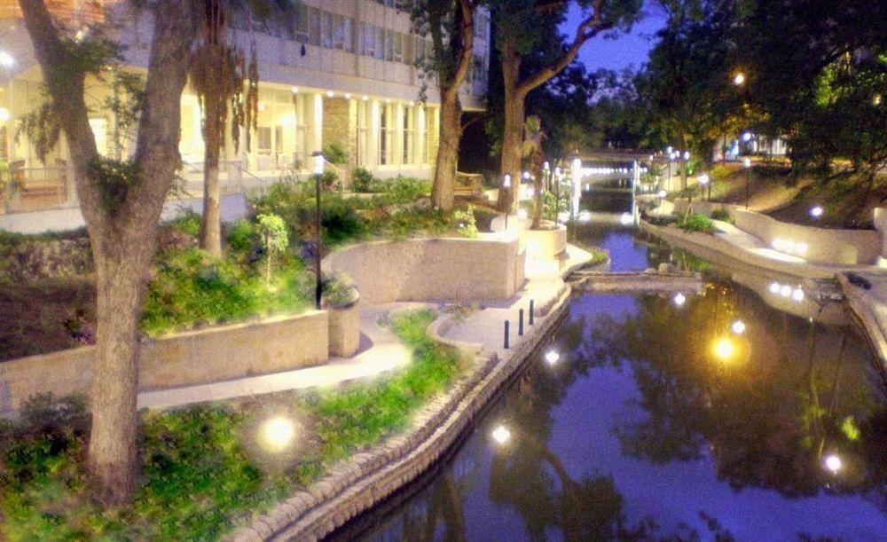 El Tropicano Riverwalk San Antonio Exterior photo